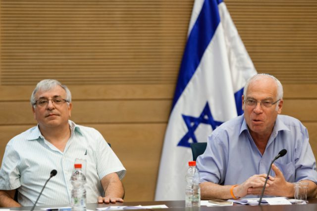 בן אליהו, בימיו כמנכ"ל משרד הבינוי והשיכון