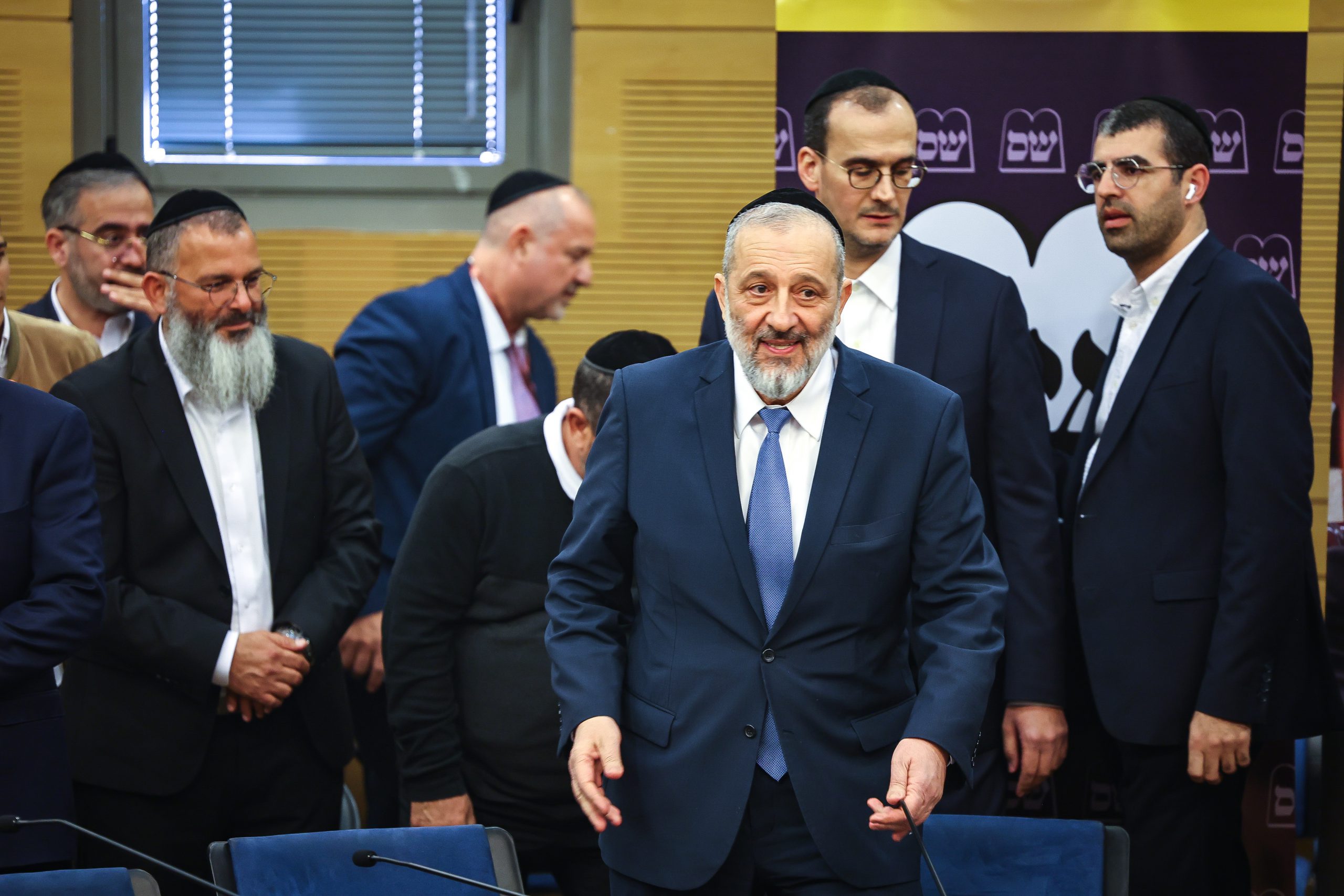 עוד 2 שרי ש"ס יתפטרו: אלו הח"כים החדשים שייכנסו