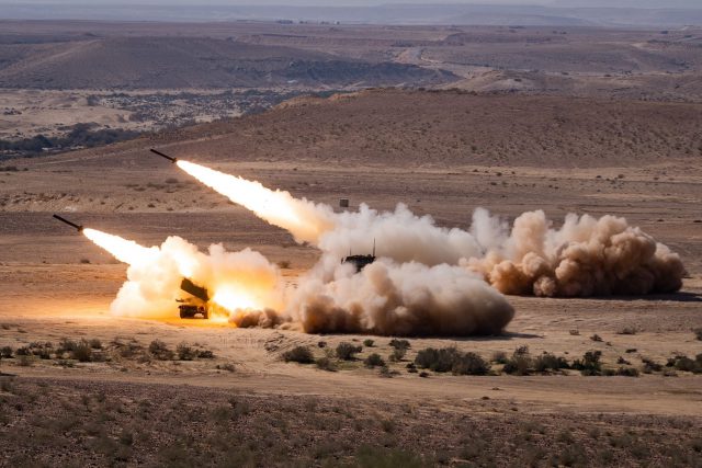 ירי MLRS בתרגיל (דובר צה"ל)