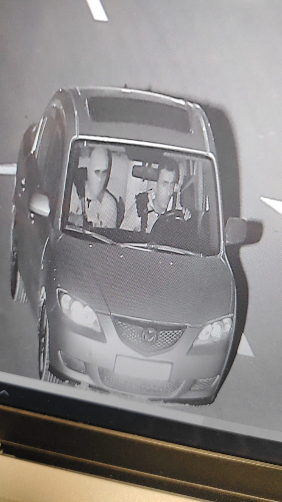 תיעוד הפיגוע: מתקרב, יורה כדור ונתקל במעצור