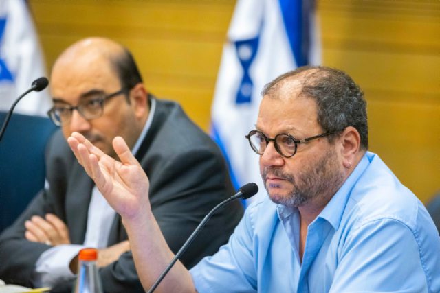 עופר כסיף. התנגד להצעה
