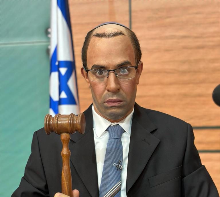 לראשונה: שמחה רוטמן מקבל חיקוי בארץ נהדרת