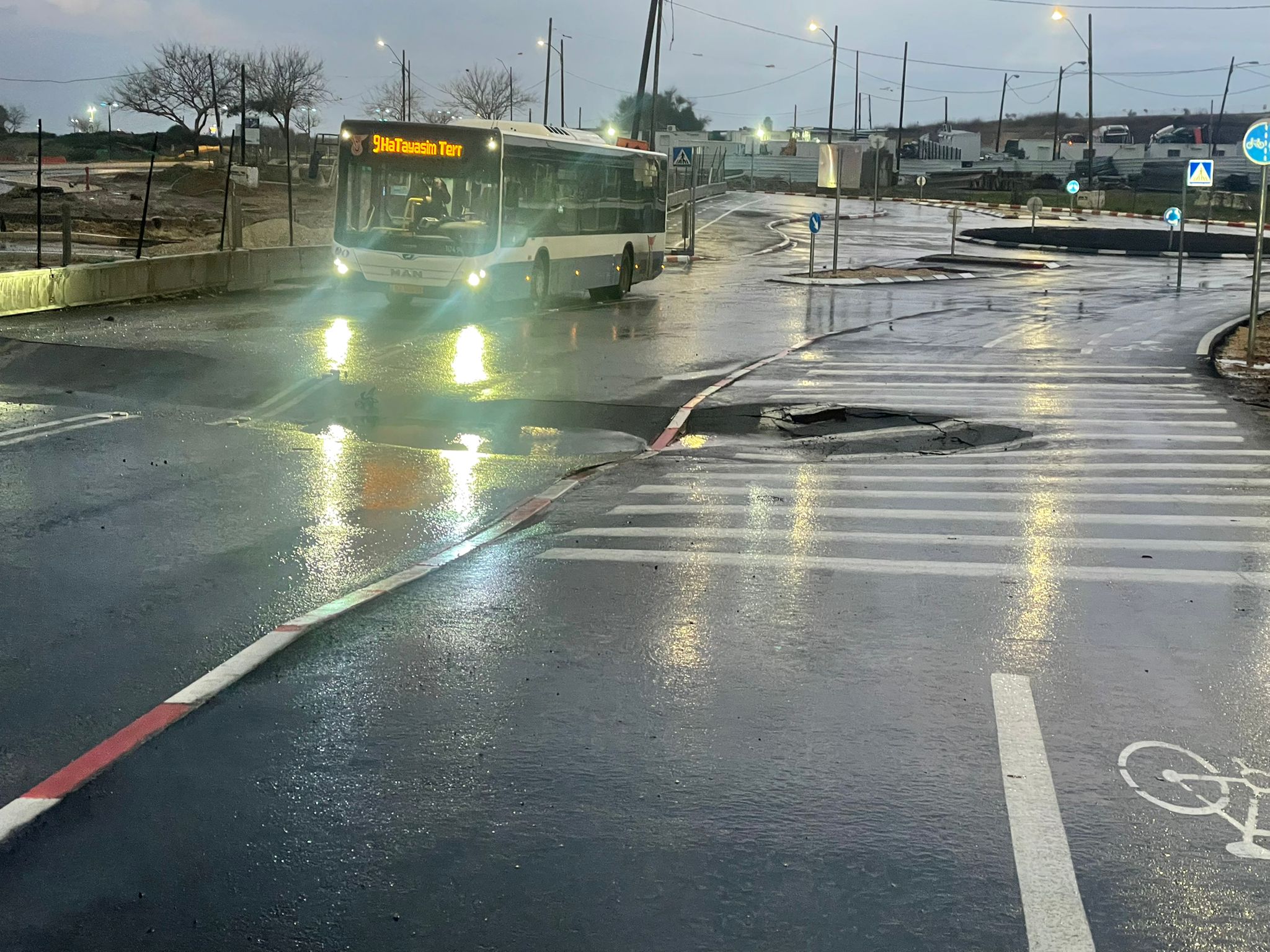 הפעם ברמת אביב: בולען נפער בצפון תל אביב