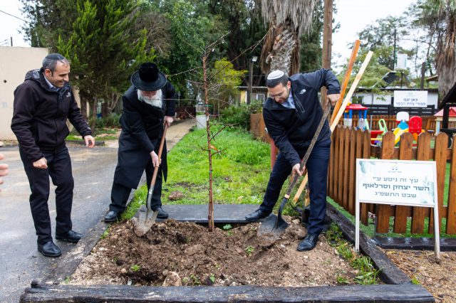 ”אמיצים”: השר וסרלאוף ביקר בכפר הנוער החרדי