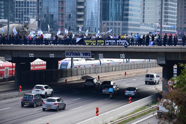 צפו בגלריה: רבבות מפגינים נגד המהפכה המשפטית