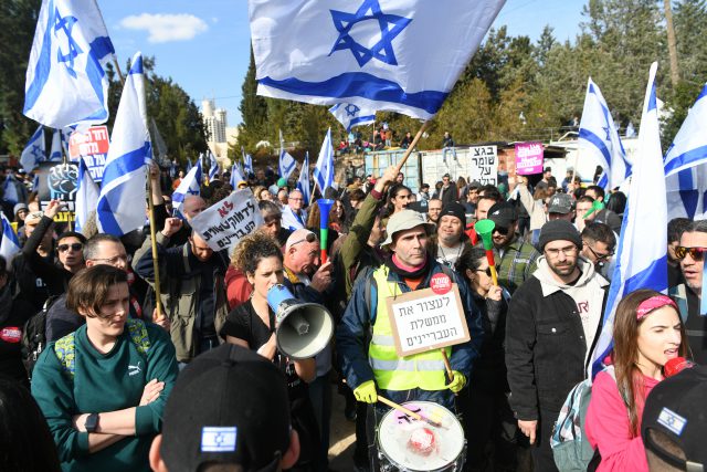 צפו בגלריה: רבבות מפגינים נגד המהפכה המשפטית