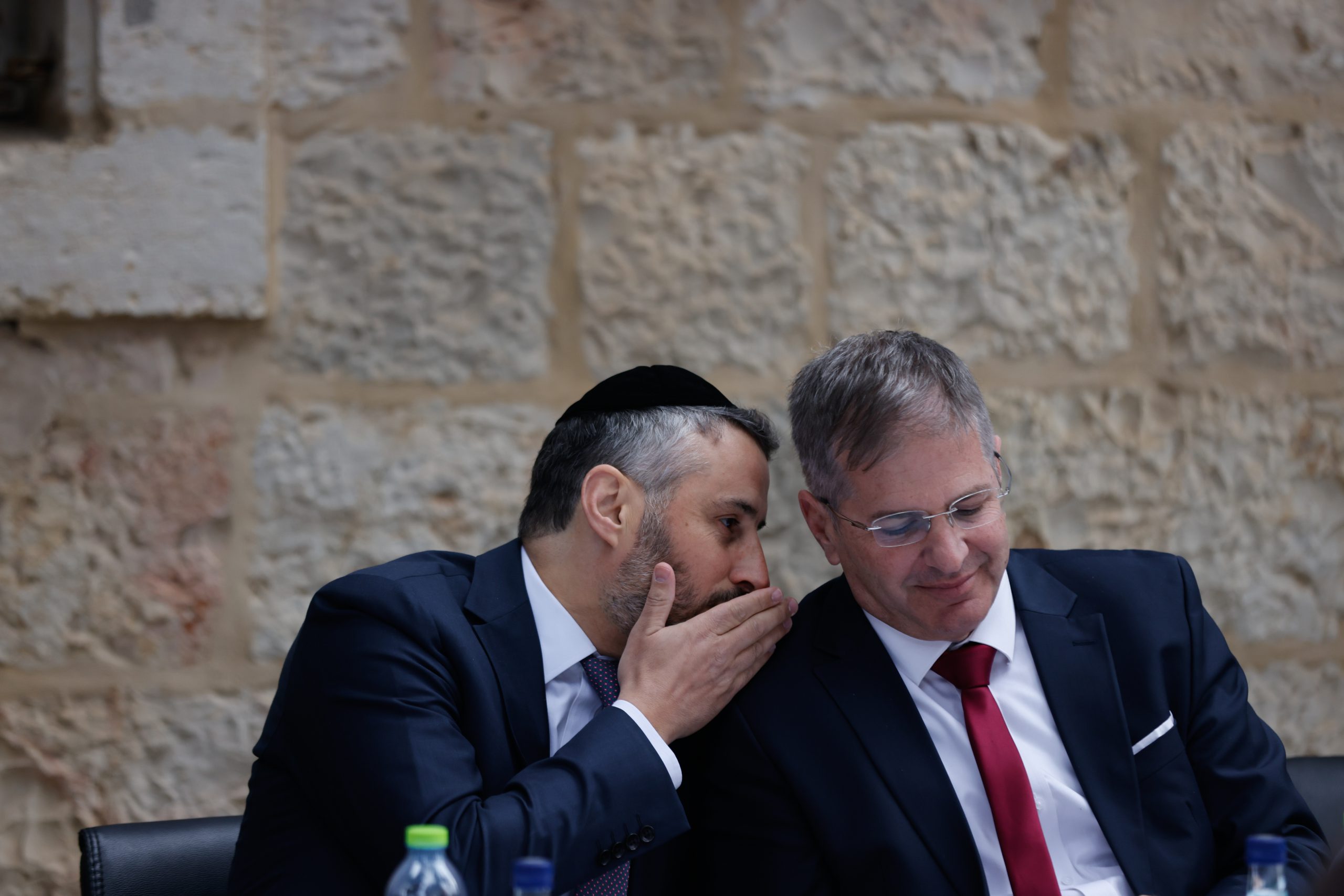 עוד שר במשרד החינוך? זו העלות לחנייה נוספת