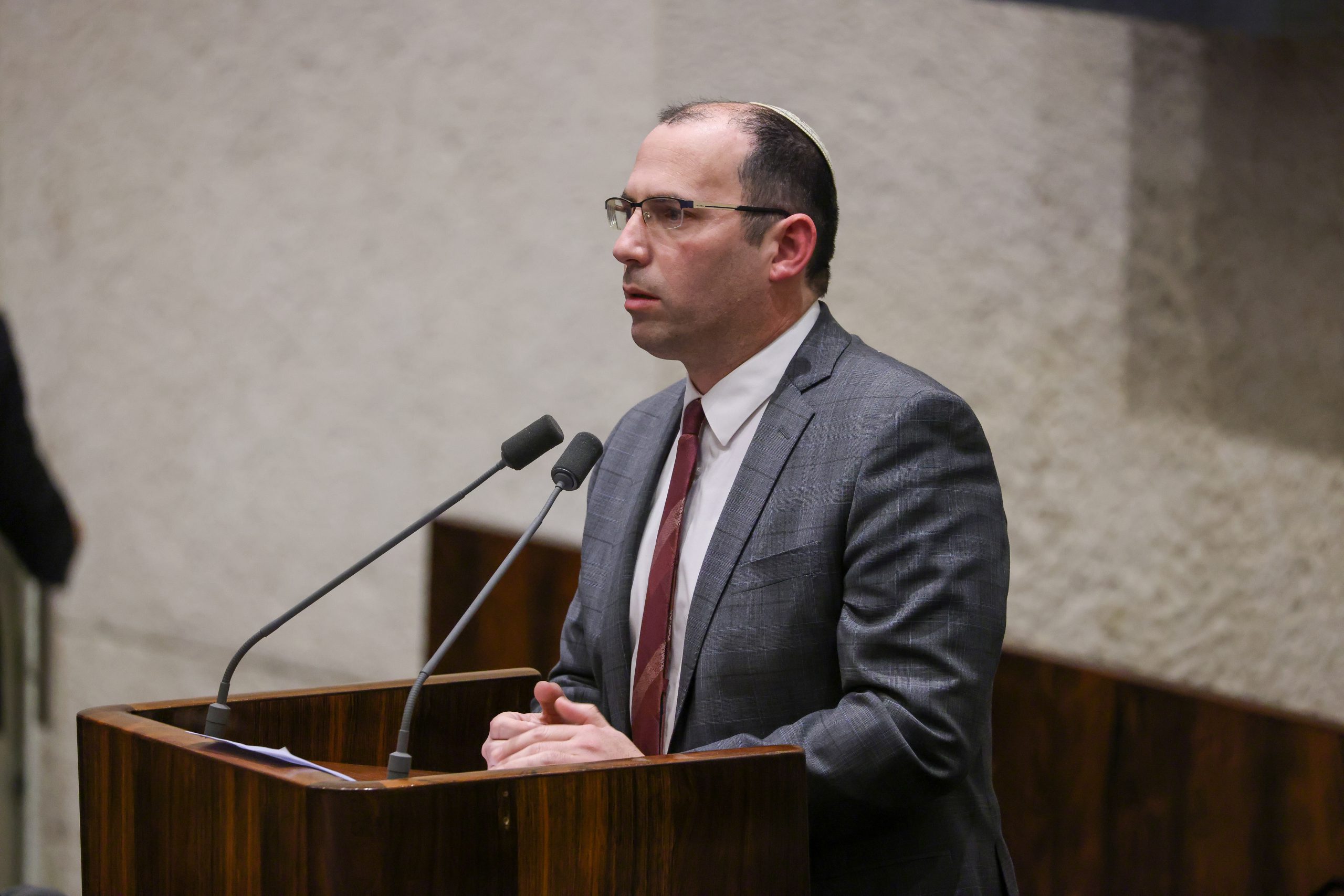 הדיון ברפורמה המשפטית בעיצומו: "באים לתקן"