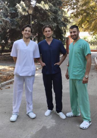 יורי לייבזון וחבריו, סטודנטים לרפואה באודסה