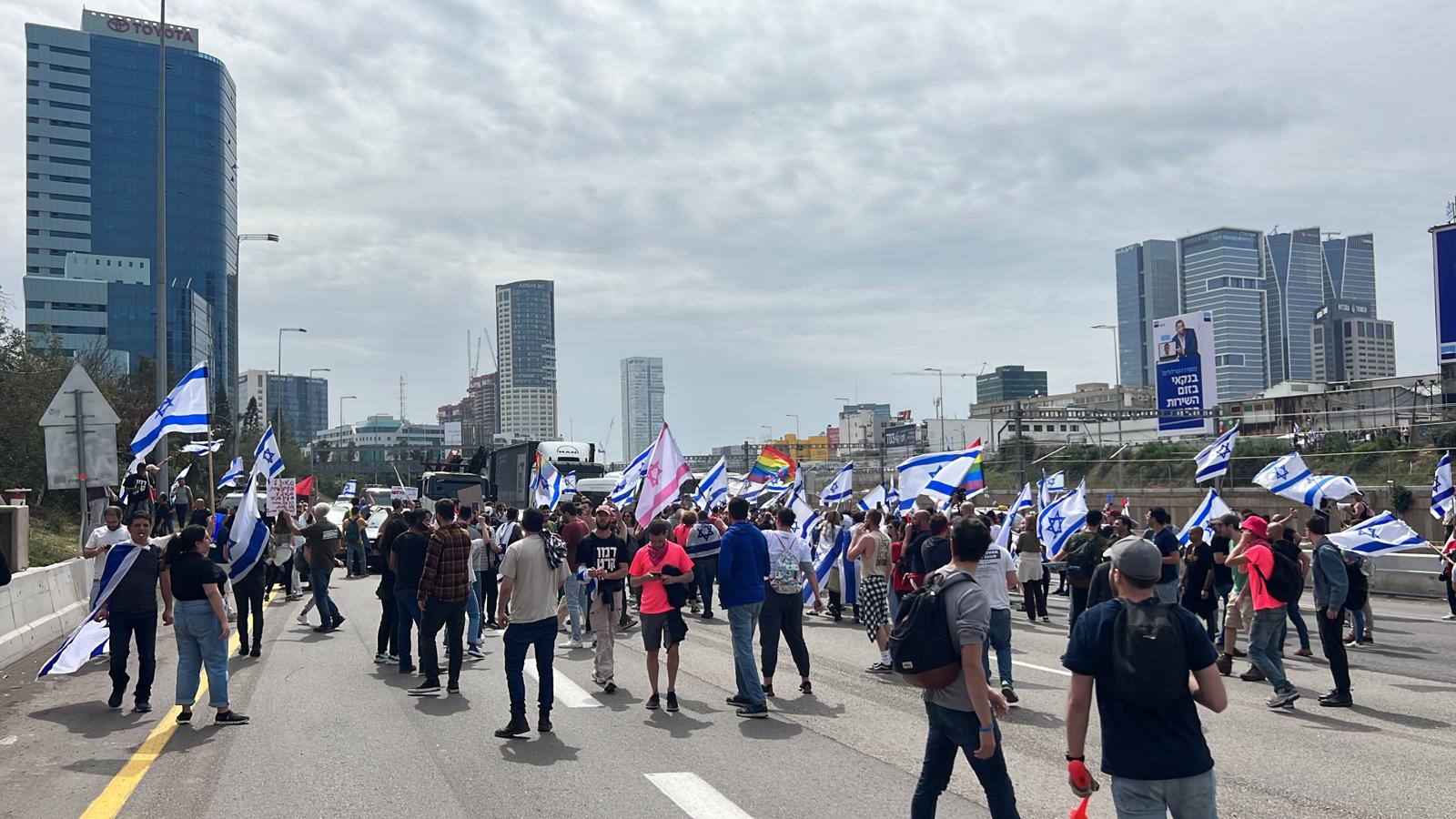 לא סופרים את המפכ"ל: נתיבי איילון שוב נחסמו