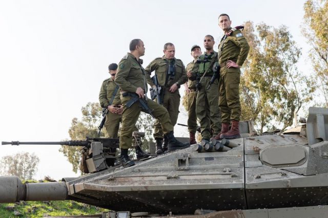 הרמטכ"ל בהודעה חריגה: "אין מקום בצה"ל למחאה"