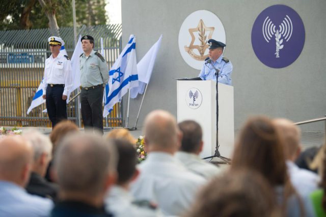 דו"צ הנכנס: "להרחיק את הפוליטיקה מצה"ל"