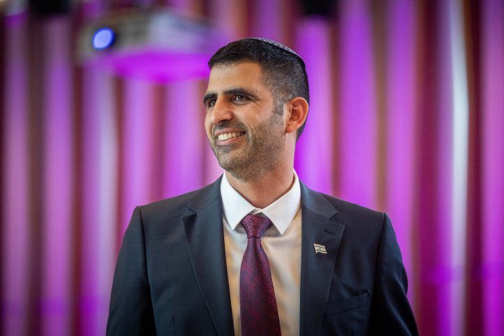 שלמה קרעי מצפצף על נתניהו: "אפשר לשים רובוט בתפקיד"