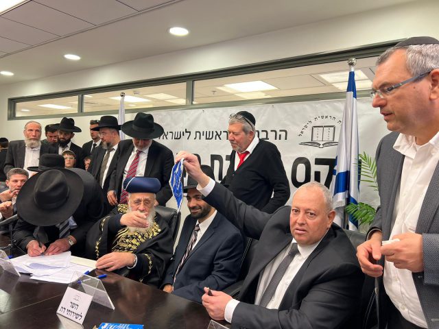 מכירת החמץ לפני החג (דוברות הרבנות הראשית)