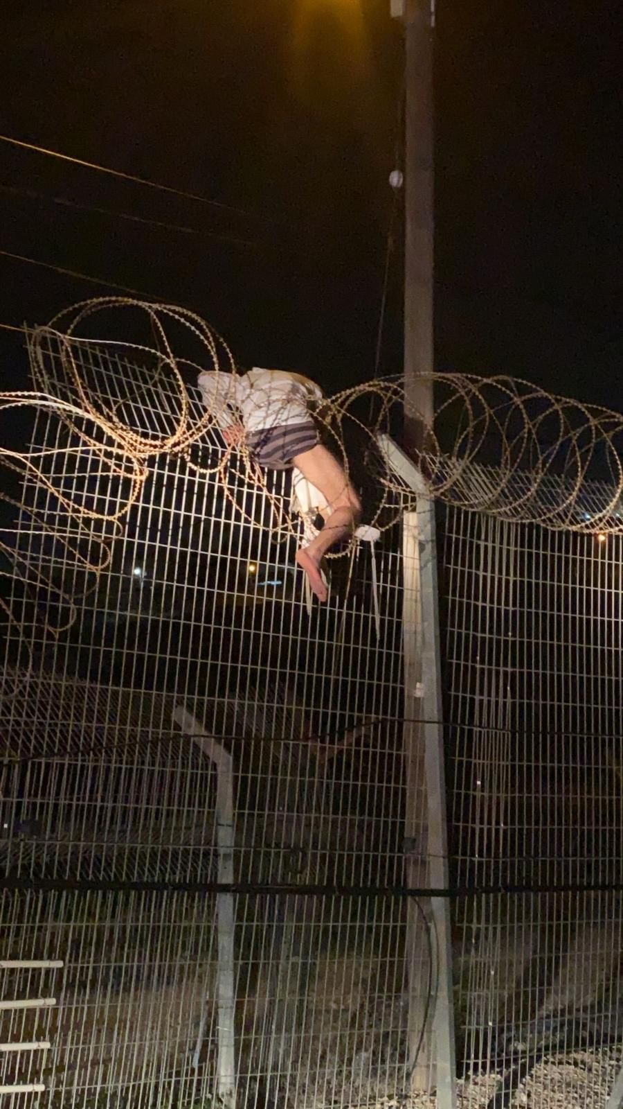 אירוע בטחוני בקריית ארבע: ערבי טיפס על גדר היישוב