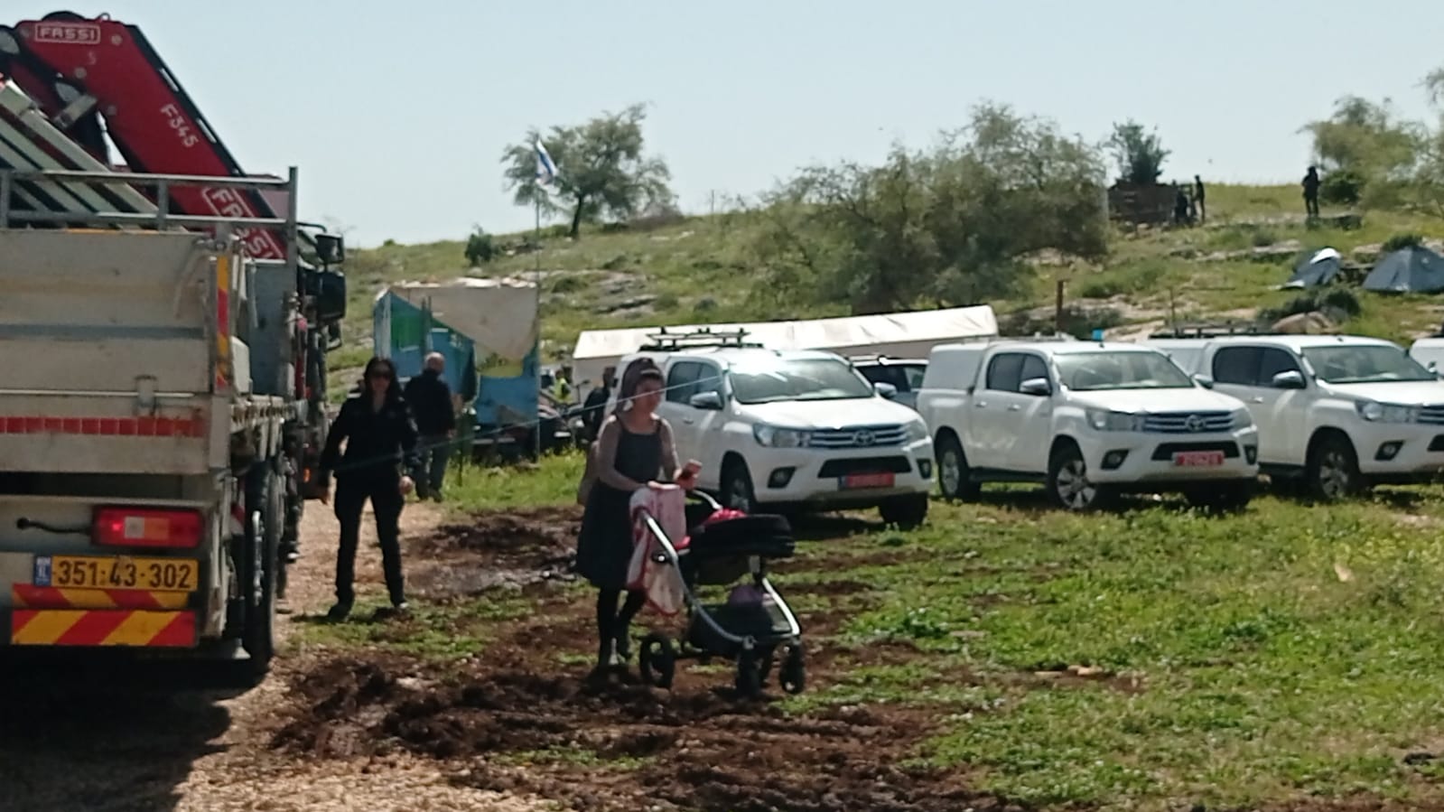 ממשלת ימין? כוחות גדולים מפנים מאחז יהודי בגליל