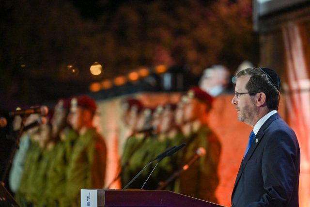 נתניהו בטקס הזיכרון: "אחדות פנימית – כך ננצח"