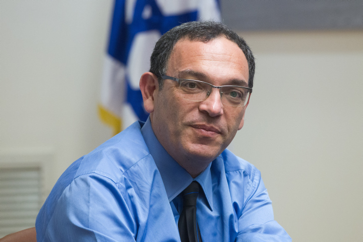 הרב שי פירון בתגובה ראשונה לפיטוריו: "זו זכותו"