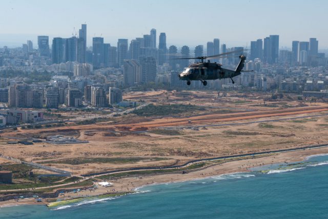 פספסתם? כך נראה המטס הגדול ביותר של חיל האוויר