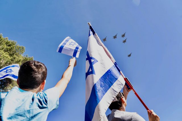 פספסתם? כך נראה המטס הגדול ביותר של חיל האוויר
