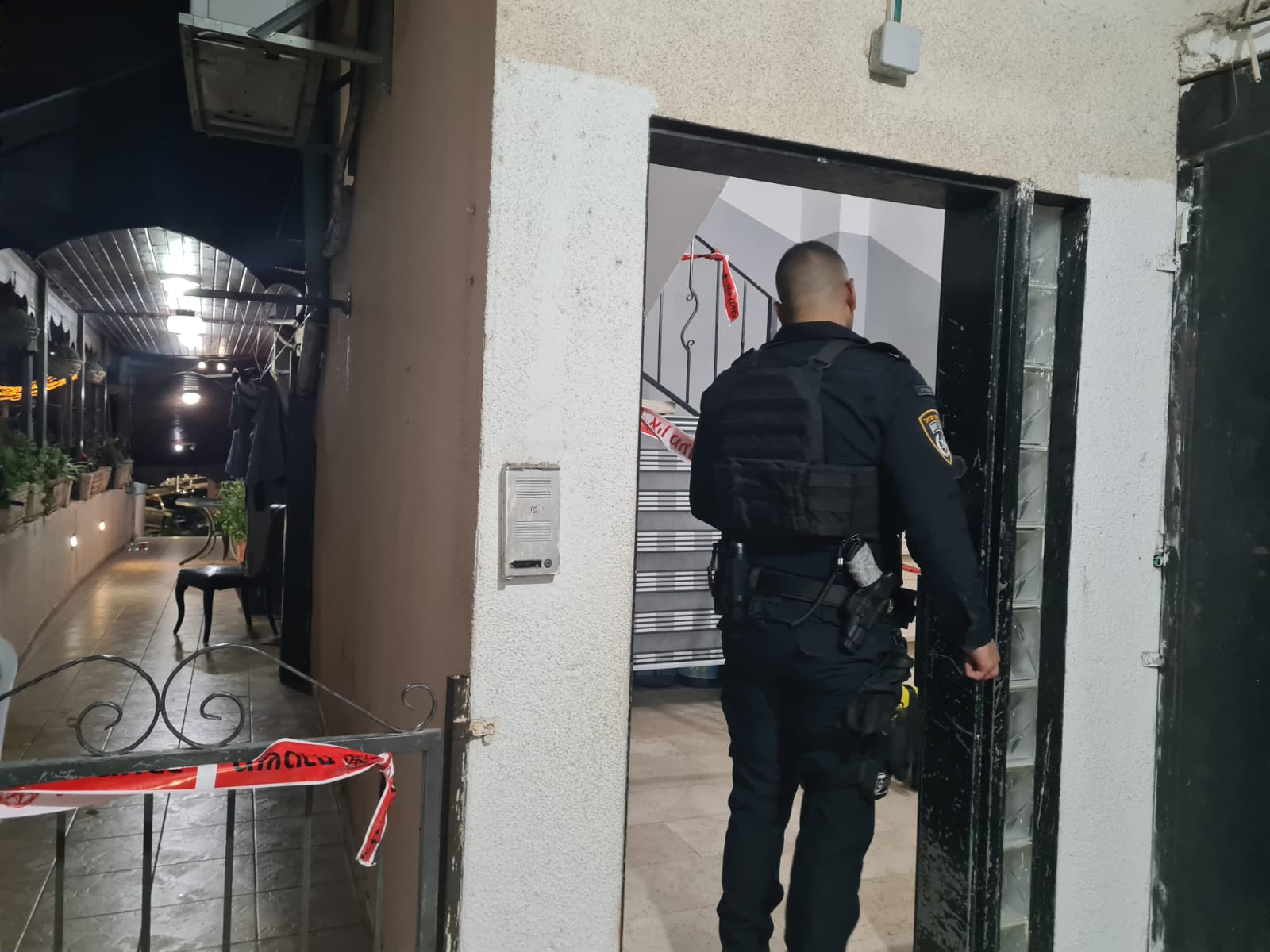 חשד לרצח בטייבה: אם ושני בניה נדקרו למוות