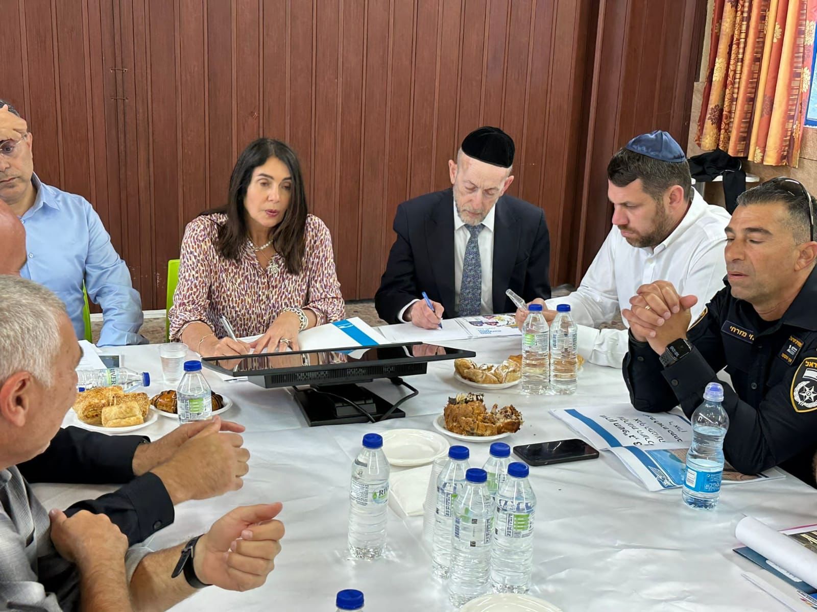 היערכות משרד התחבורה: מירי רגב בסיור במירון