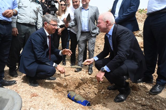 אריאל חרמוני, משרד הביטחון.