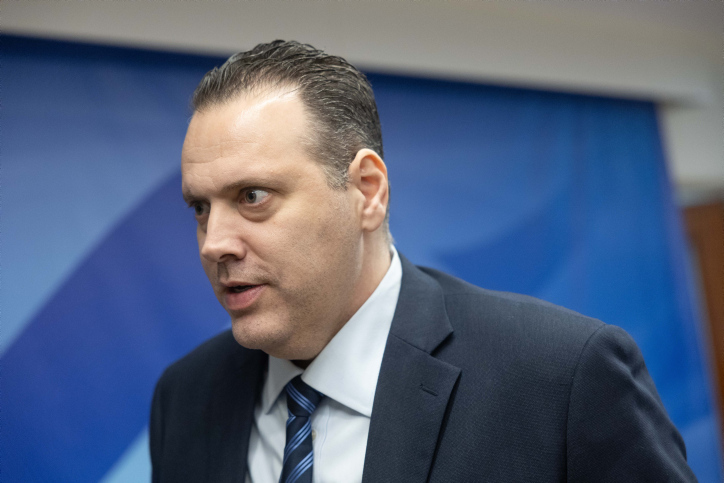 אחרי התפרעות האוהדים: מיקי זוהר בהחלטה דרמטית