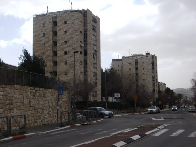 הכניסה הצפונית לרחוב שח"ל בגבעת מרדכי