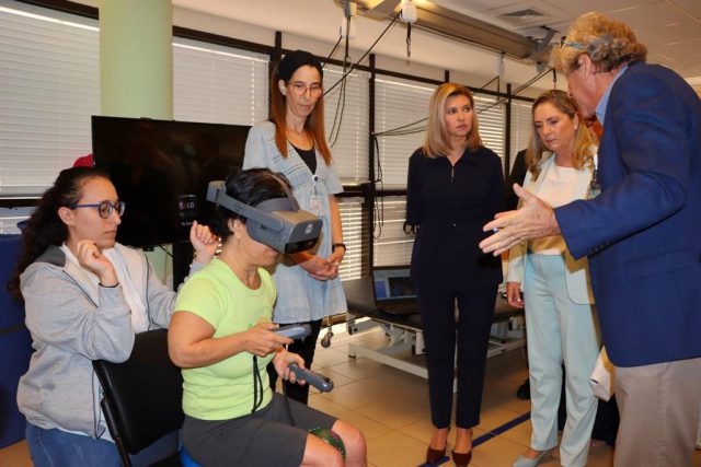 רעייתו של זלנסקי בישראל: 'לא מצליחים להתמודד לבד'