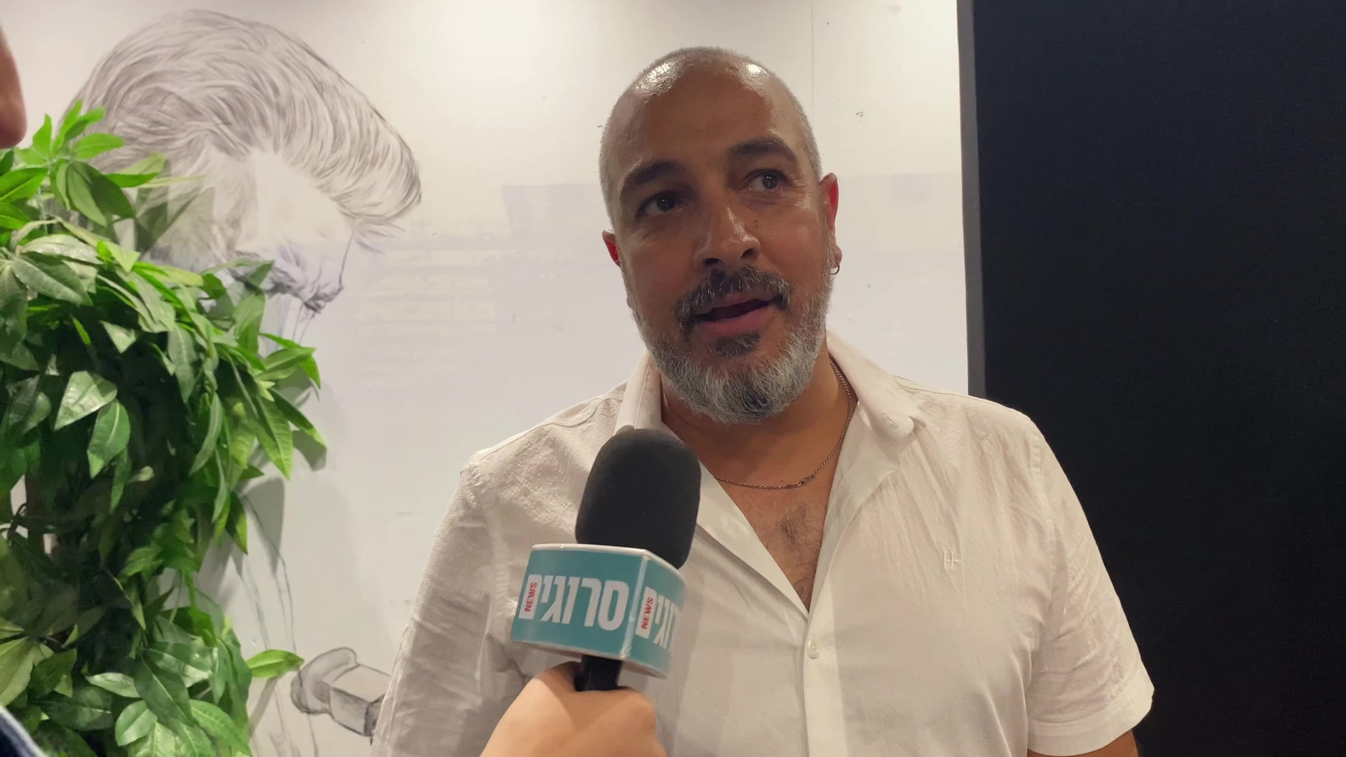חנן סביון לסרוגים: "לא הייתי מגלם דמות שפגעה במישהו"