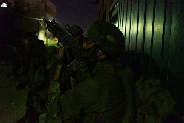 6 מבוקשים נעצרו הלילה בפעילות של כוחות הביטחון