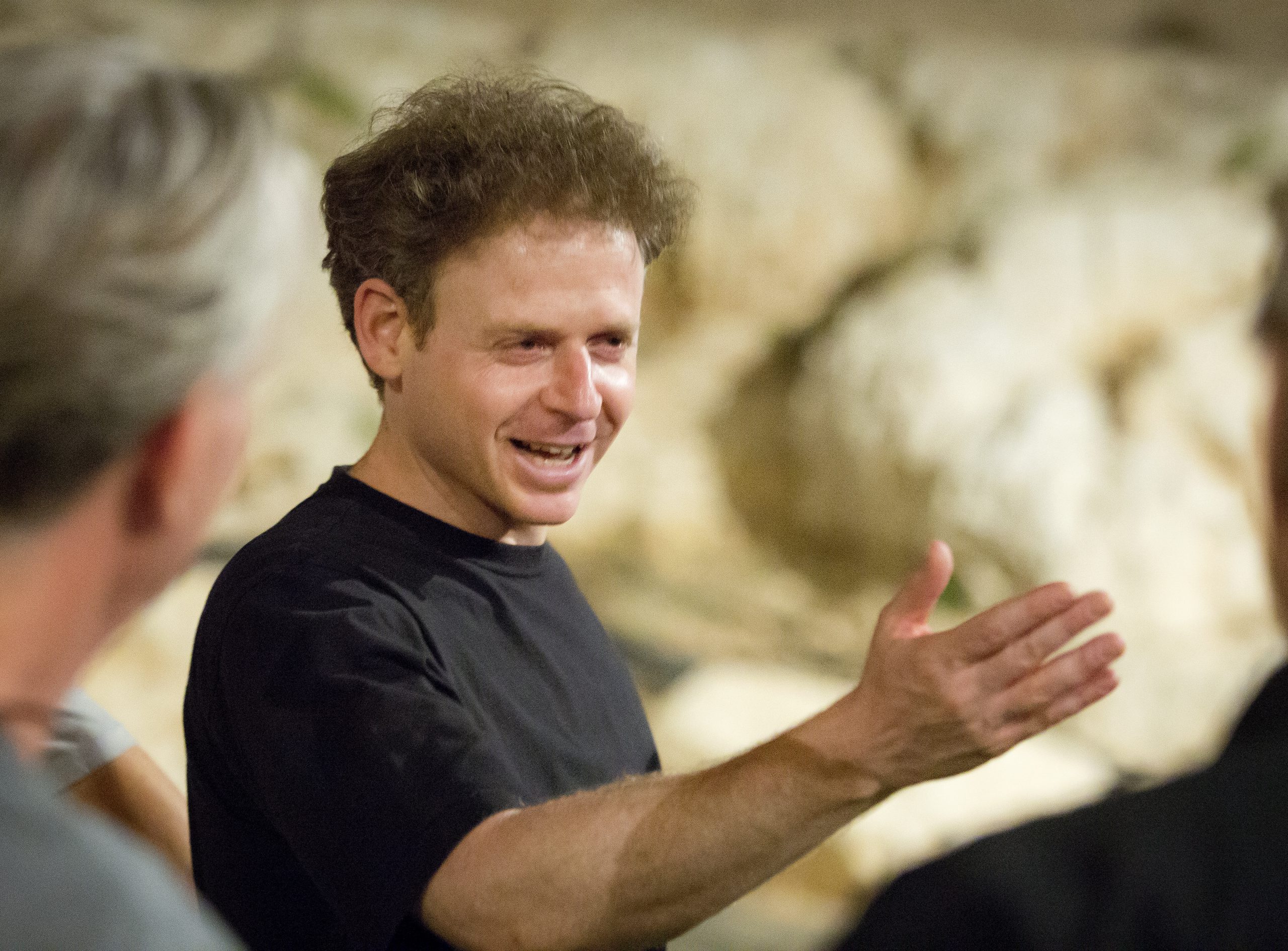 המגיש הוותיק הודיע: "זמן מתאים לחזור"