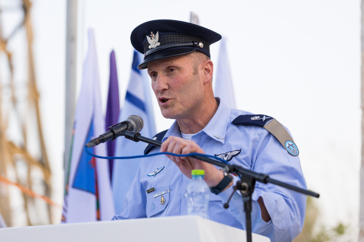 פגישה חריגה בחיל האוויר; הרמטכ"ל לשעבר לא הוזמן