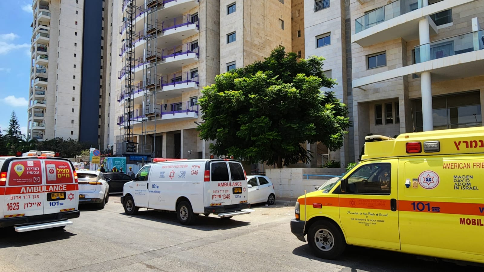 תאונה קטלנית: פועל נהרג מפגיעת חפץ כבד ברחובות