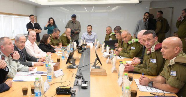 הביקור במפקדת פיקוד מרכז