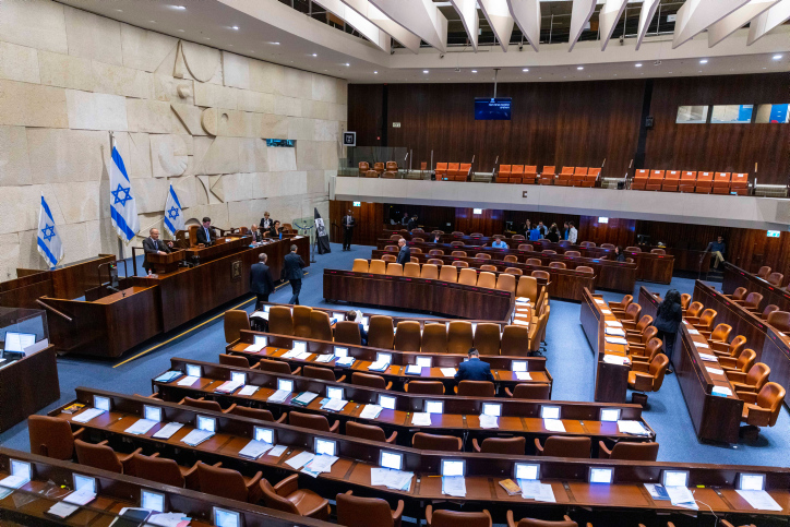 בצל הלחימה: כנס החורף של הכנסת נפתח