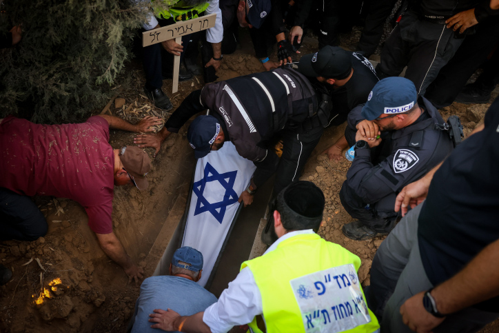 חן אמיר הובא למנוחות: "כולנו חייבים לך את חיינו"