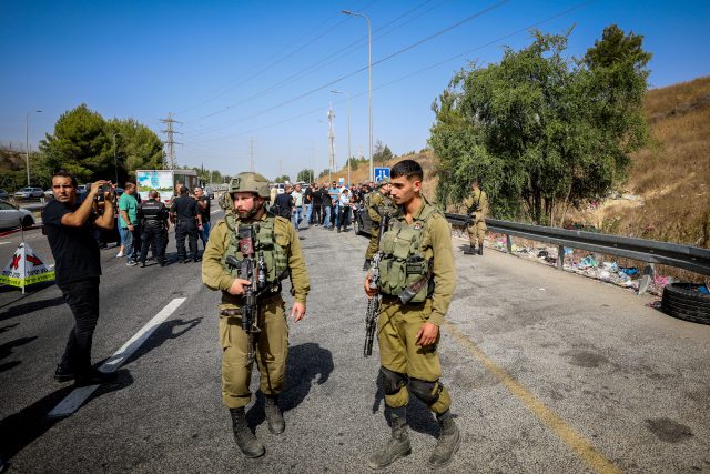 פיגוע הדריסה: ביצע פרסה לפני המחסום ופגע בחיילים