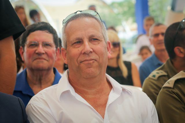 מקדמים פתרון, גדי ירקוני