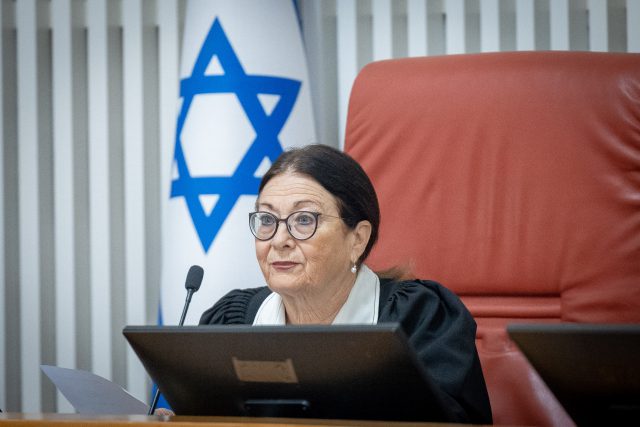 נשיאת בית המשפט העליון