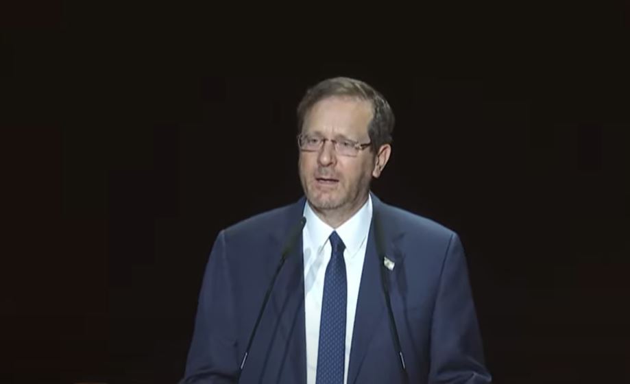 הרצוג: "חובה על כולם לציית לפסיקות בג"ץ"