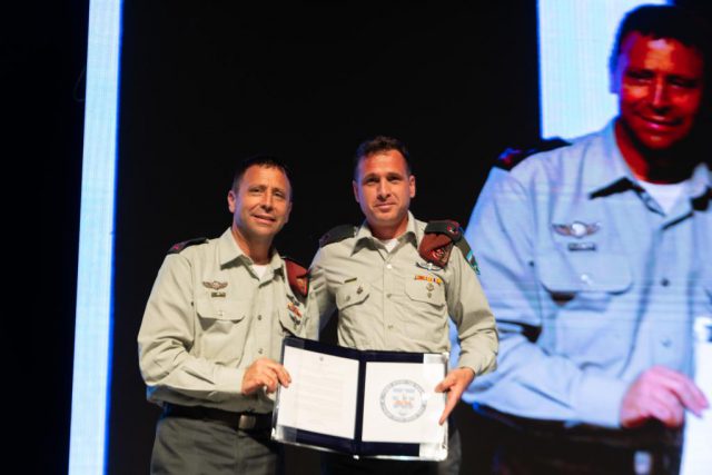 הקצין הסרוג קיבל צל"ש: "אומץ לב ומסירות"