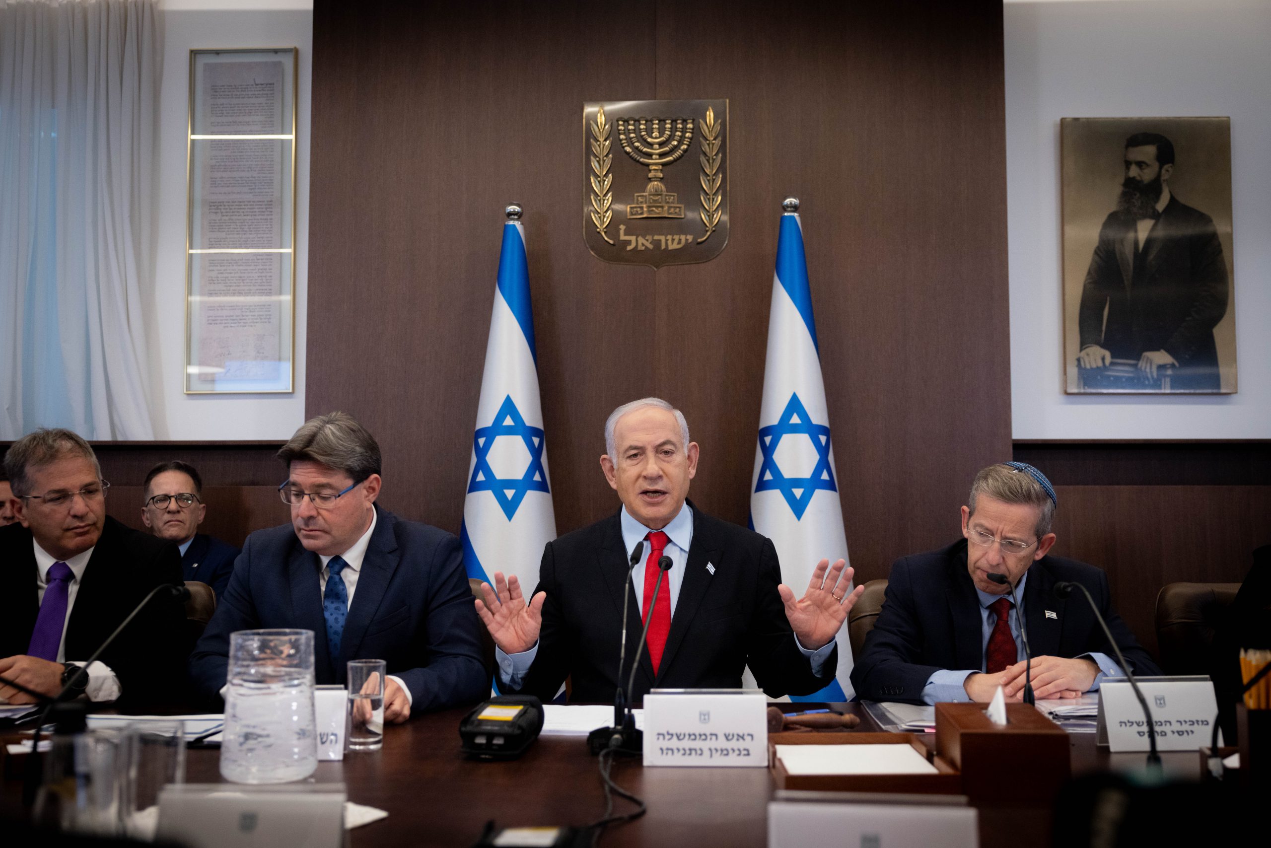 הליכוד: כל ראשי הקואליציה תמכו בהקמת ממשלת חרום