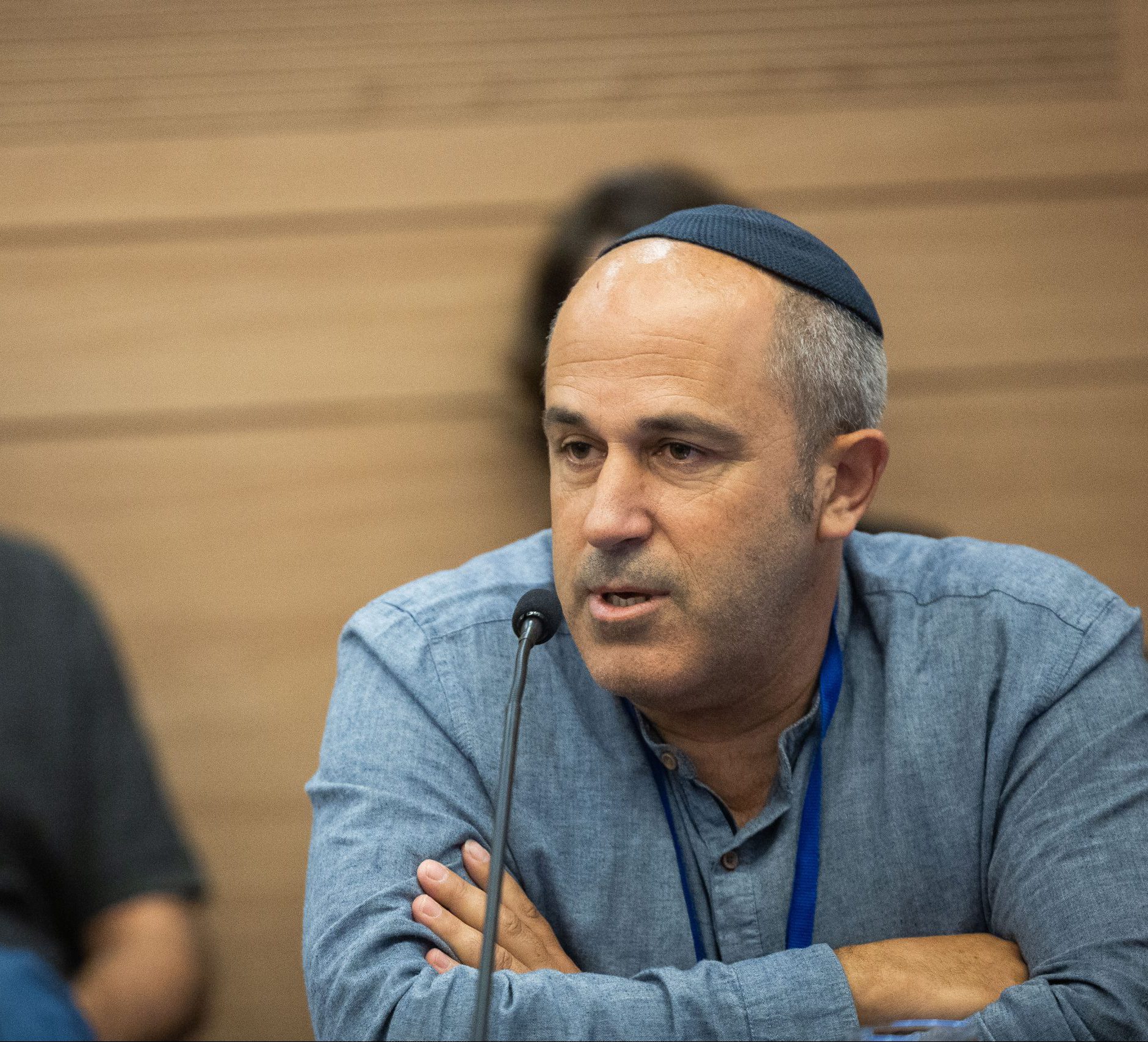 קינג עתר לבג"צ: לדחות את הבחירות המקומיות