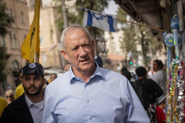 גנץ, נרדוף את המחבלים בכל מקום