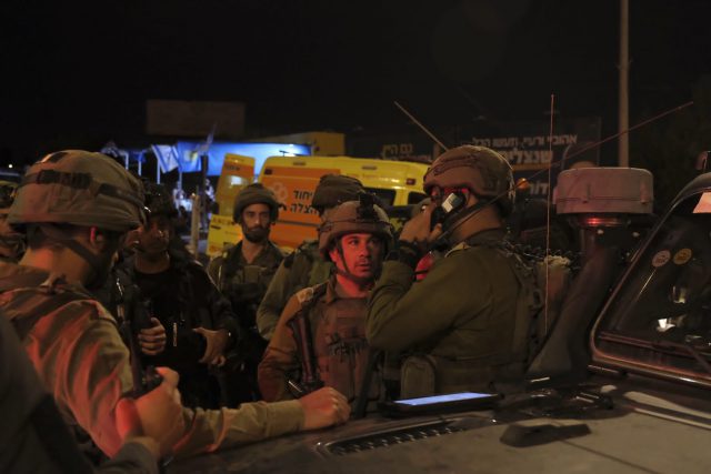 צנחנים מטהרים את שדרות (דובר צה"ל)
