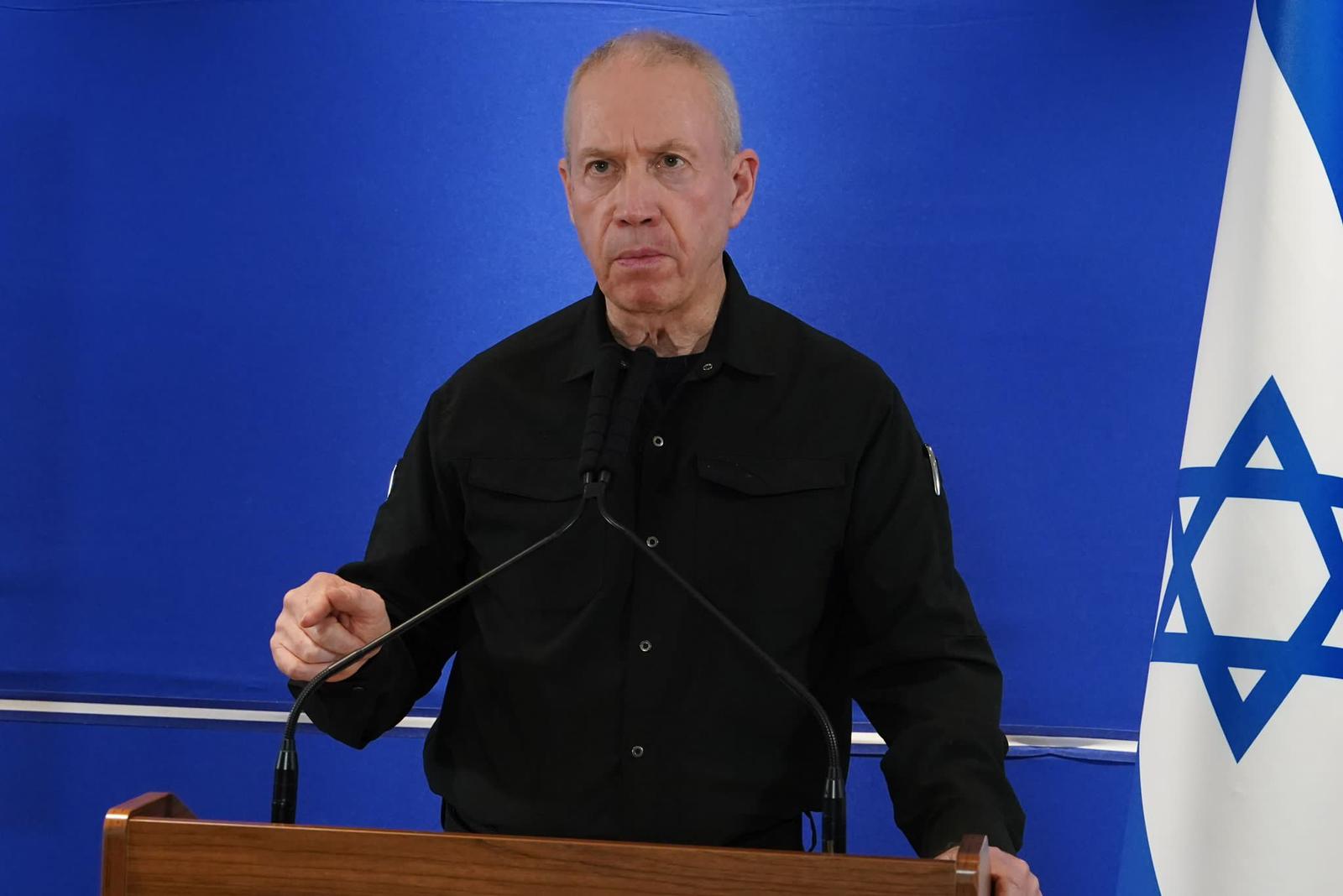 גלנט: לא תהיה הפוגה הומניטרית בלי חזרת החטופים