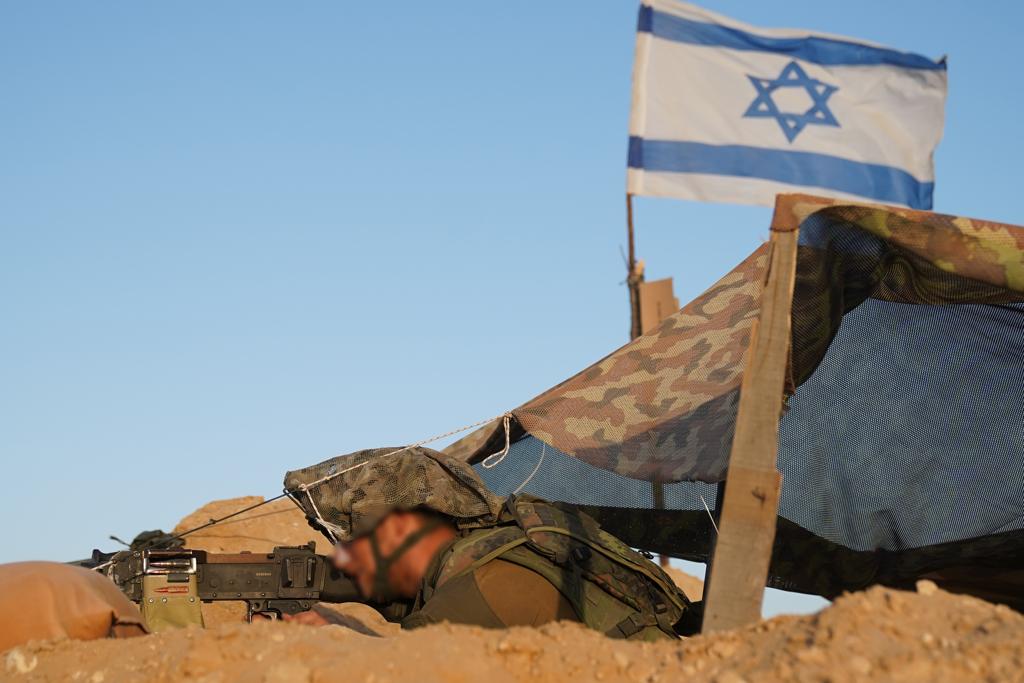 צפו: חטיבה 14 כובשת את מוצב פלסטין