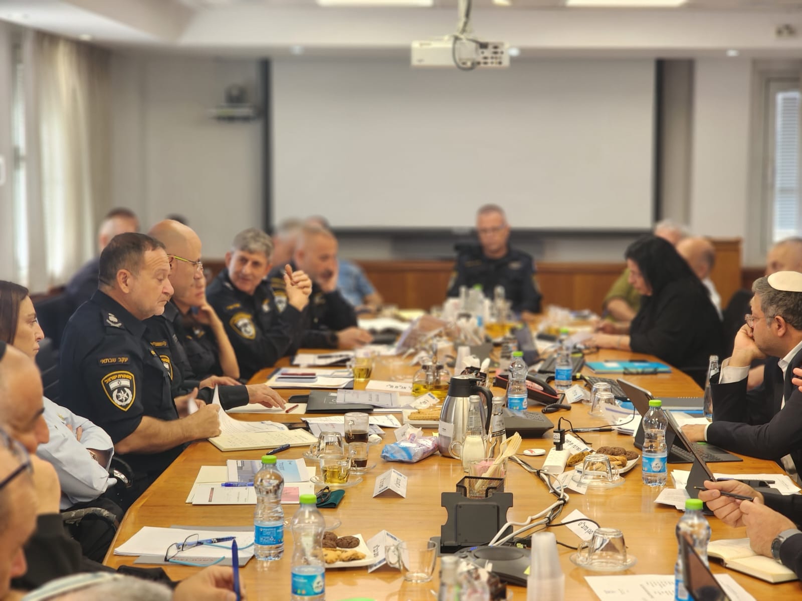 בן גביר הורה: למנוע חגיגות על שחרור המחבלים